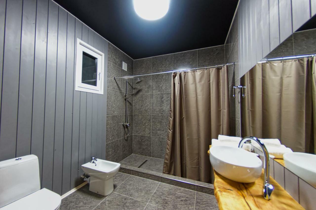 Captain Black Hotel Pizunda Exteriör bild