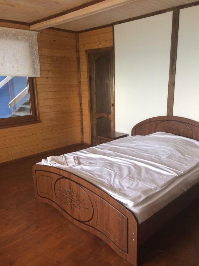 Captain Black Hotel Pizunda Exteriör bild
